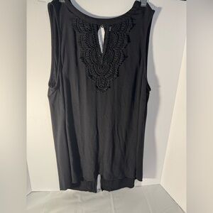 Pale Sky Beautiful Black Top sleeveless with Intricate Lace Detail Size Medium.